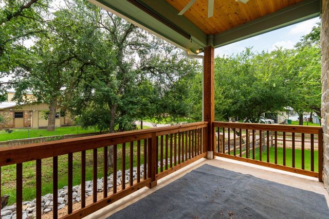 602 N Shorewood DR, Granite Shoals, TX 78654