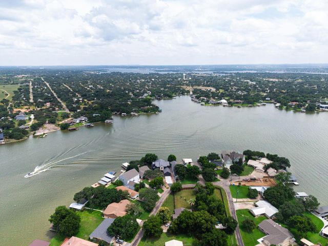 602 N Shorewood DR, Granite Shoals, TX 78654