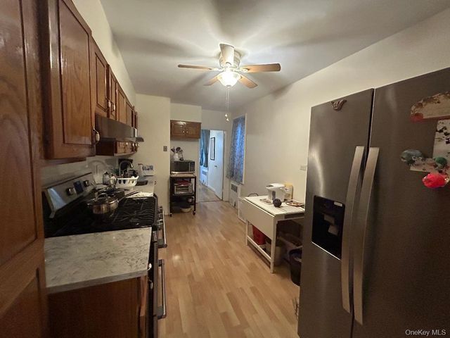 23-35 Bell Boulevard 3H, Bayside, NY 11360