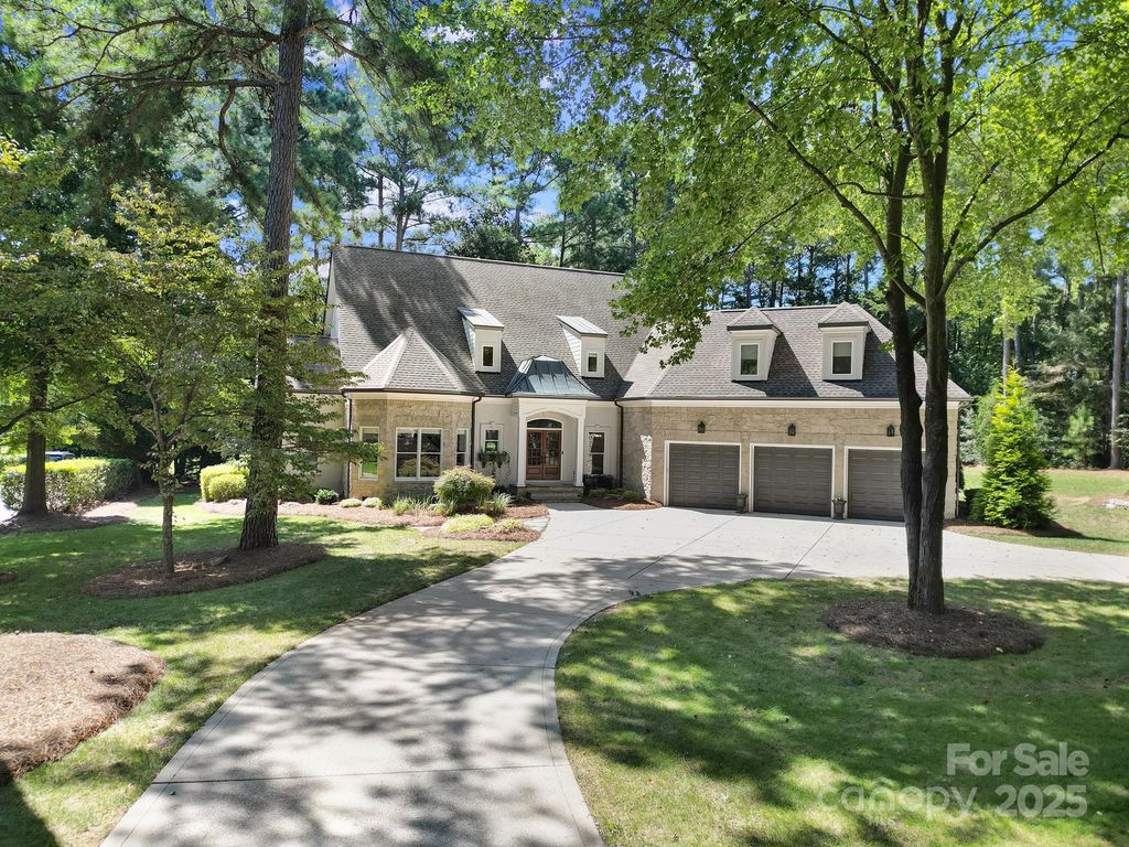 108 Great Point Drive, Mooresville, NC 28117
