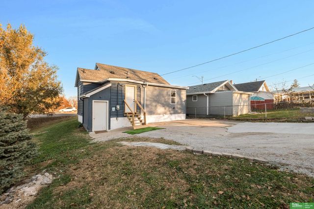 4528 S 13th Street, Omaha, NE 68107