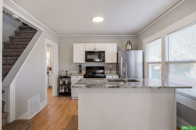 4528 S 13th Street, Omaha, NE 68107