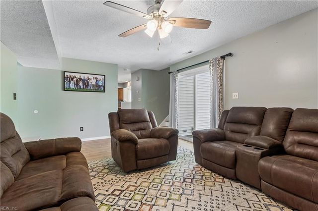 690 Emerald CT, Newport News, VA 23608