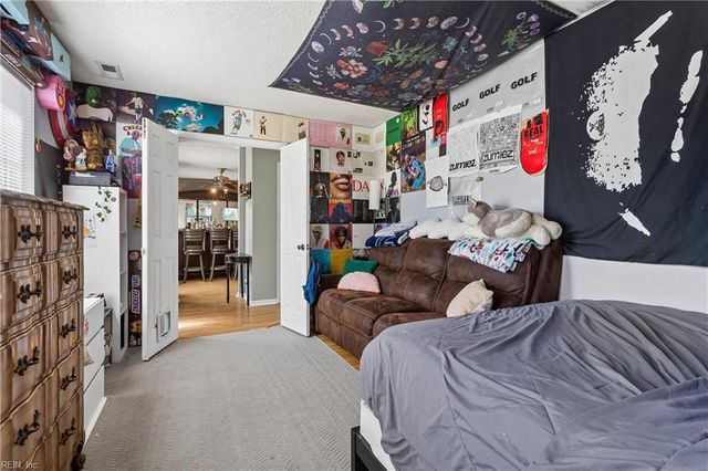 690 Emerald CT, Newport News, VA 23608