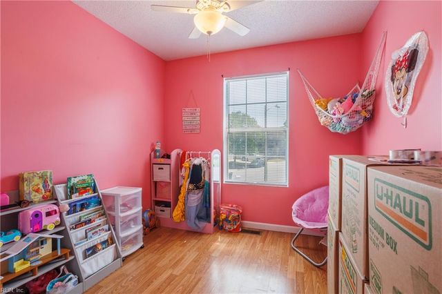 690 Emerald CT, Newport News, VA 23608
