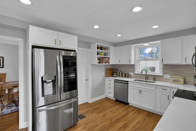 2926 Wicklow Road, Columbus, OH 43204