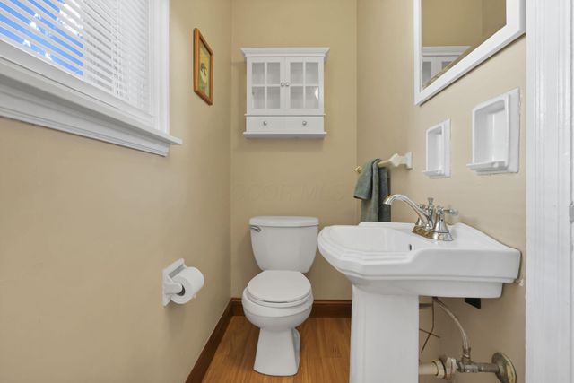 2926 Wicklow Road, Columbus, OH 43204