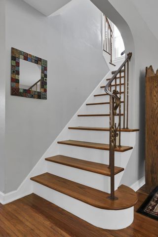 2926 Wicklow Road, Columbus, OH 43204