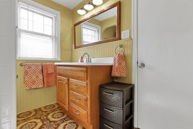 2926 Wicklow Road, Columbus, OH 43204
