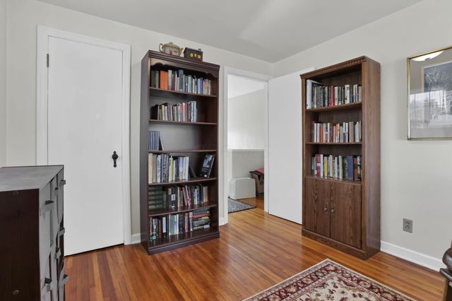 2926 Wicklow Road, Columbus, OH 43204