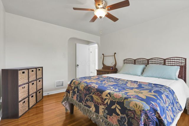2926 Wicklow Road, Columbus, OH 43204