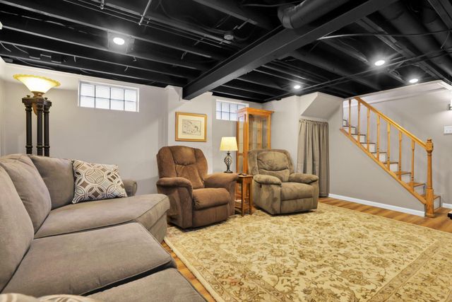2926 Wicklow Road, Columbus, OH 43204
