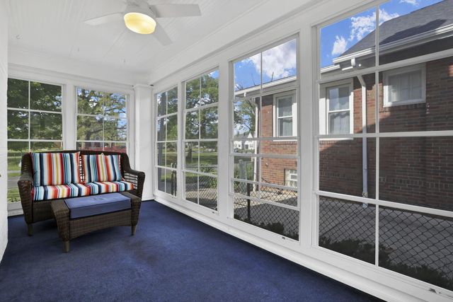 2926 Wicklow Road, Columbus, OH 43204