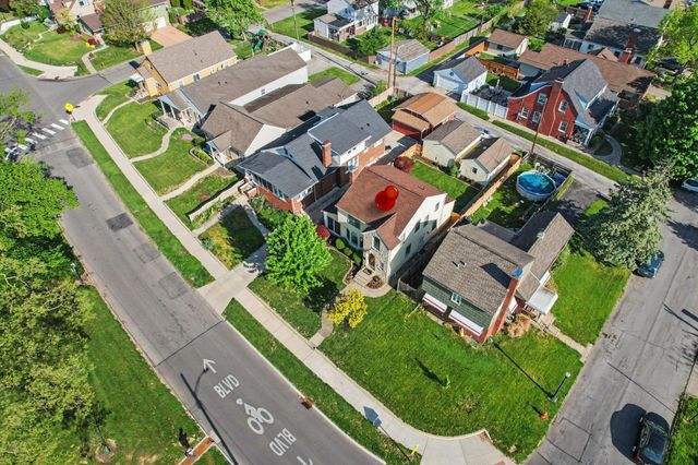 2926 Wicklow Road, Columbus, OH 43204