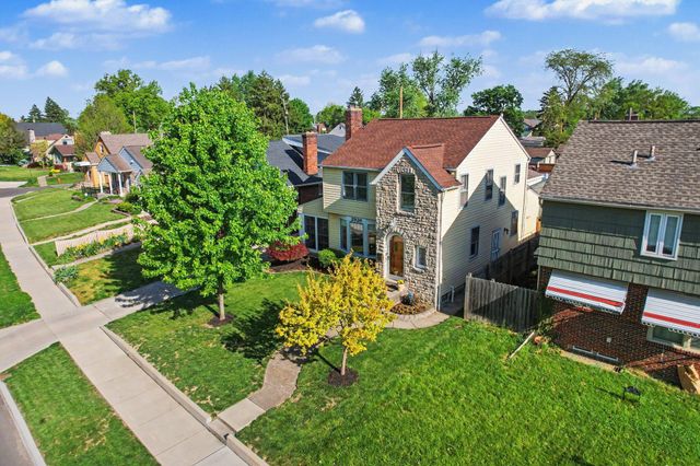 2926 Wicklow Road, Columbus, OH 43204