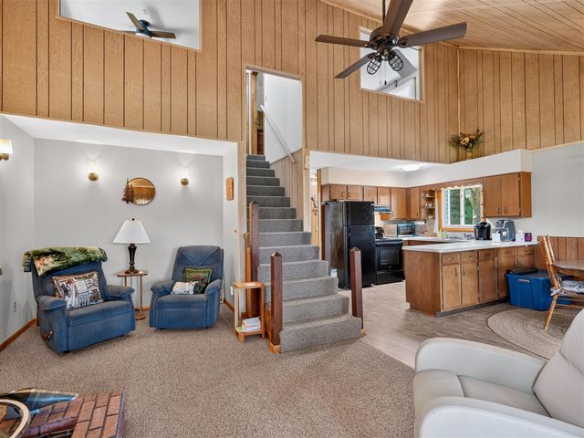 10041 Birch Drive, Riverdale, MI 48877