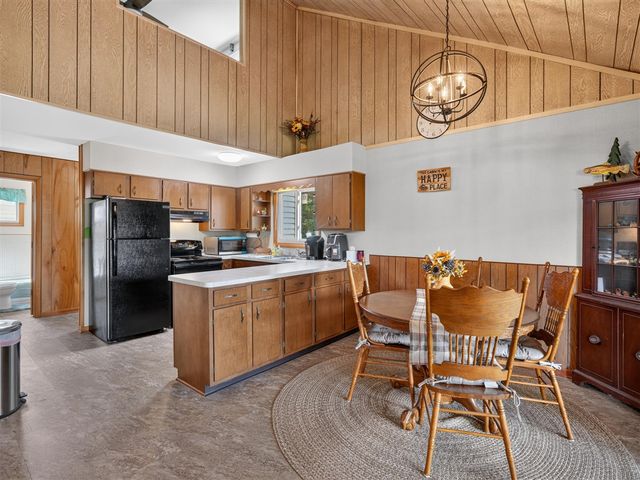 10041 Birch Drive, Riverdale, MI 48877
