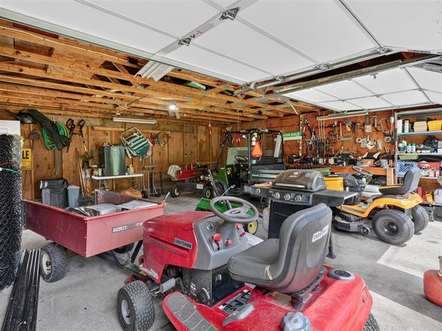 10041 Birch Drive, Riverdale, MI 48877