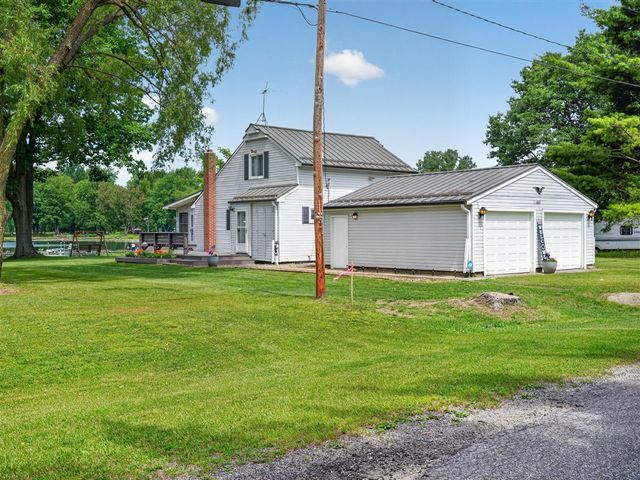 10041 Birch Drive, Riverdale, MI 48877