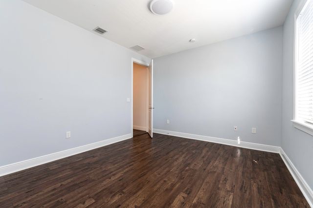 1031 NE 13th Avenue, Fort Lauderdale, FL 33304