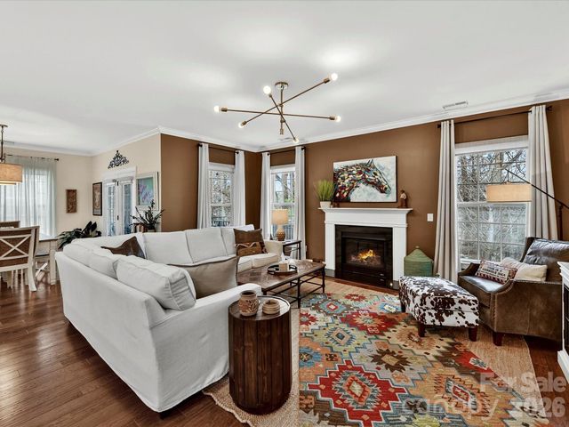 16033 Oxford Glenn Drive, Huntersville, NC 28078