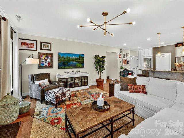 16033 Oxford Glenn Drive, Huntersville, NC 28078