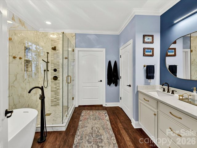 16033 Oxford Glenn Drive, Huntersville, NC 28078