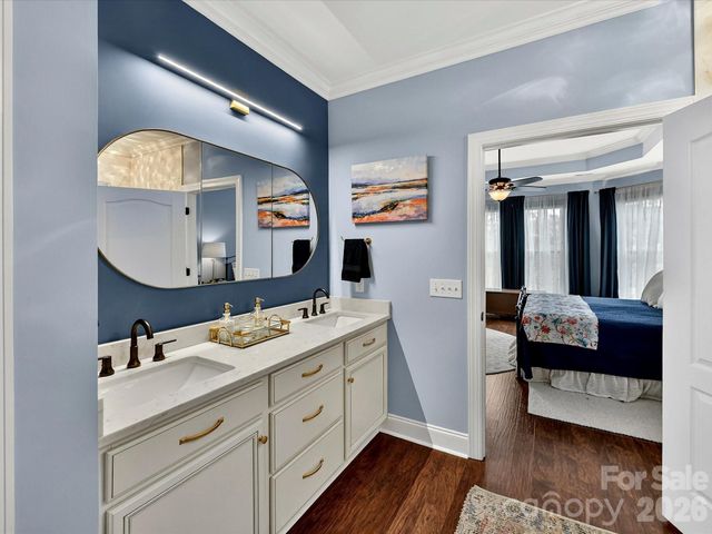 16033 Oxford Glenn Drive, Huntersville, NC 28078