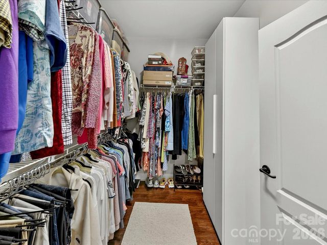 16033 Oxford Glenn Drive, Huntersville, NC 28078