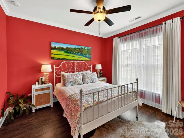 16033 Oxford Glenn Drive, Huntersville, NC 28078