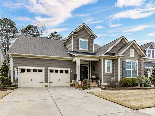 16033 Oxford Glenn Drive, Huntersville, NC 28078