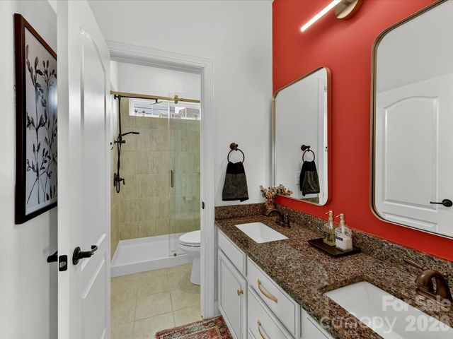 16033 Oxford Glenn Drive, Huntersville, NC 28078