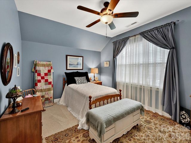 16033 Oxford Glenn Drive, Huntersville, NC 28078