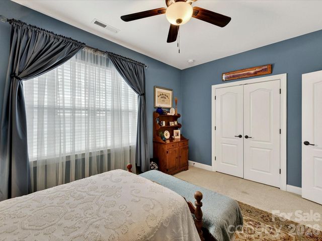 16033 Oxford Glenn Drive, Huntersville, NC 28078