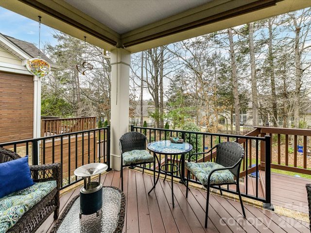 16033 Oxford Glenn Drive, Huntersville, NC 28078