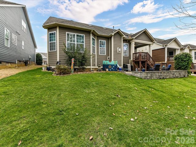 16033 Oxford Glenn Drive, Huntersville, NC 28078