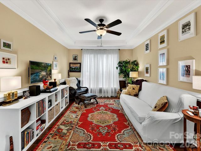 16033 Oxford Glenn Drive, Huntersville, NC 28078