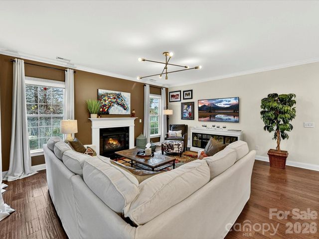 16033 Oxford Glenn Drive, Huntersville, NC 28078