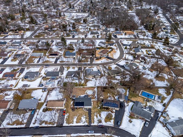 34 Stratford Circle, Edison, NJ 08820