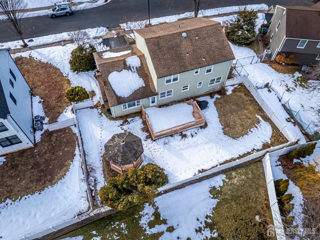 34 Stratford Circle, Edison, NJ 08820