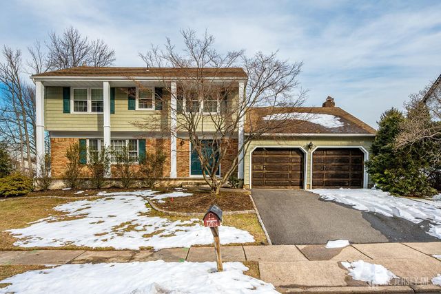 34 Stratford Circle, Edison, NJ 08820