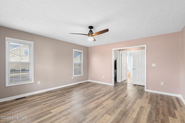 917 W Haven Boulevard, Morehead City, NC 28557