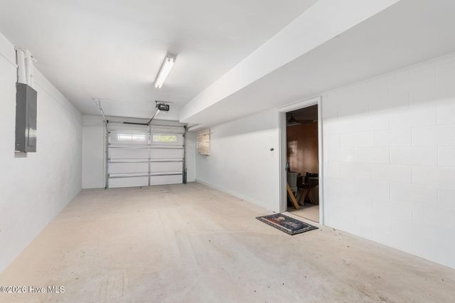 917 W Haven Boulevard, Morehead City, NC 28557