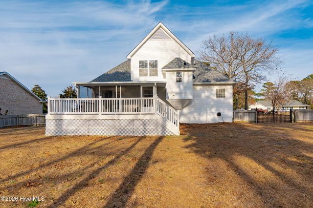 917 W Haven Boulevard, Morehead City, NC 28557