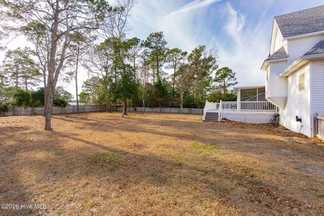 917 W Haven Boulevard, Morehead City, NC 28557
