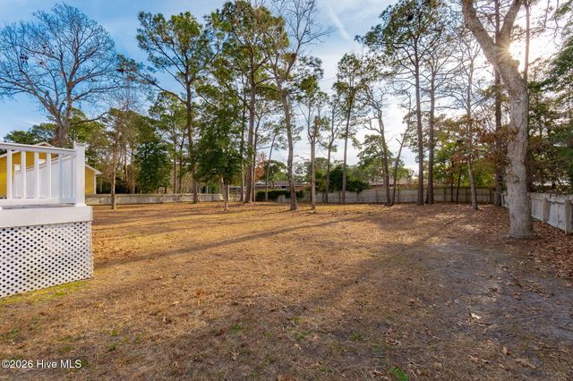 917 W Haven Boulevard, Morehead City, NC 28557