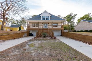 917 W Haven Boulevard, Morehead City, NC 28557