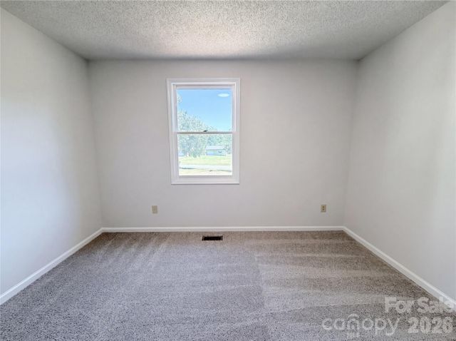 4395 Meadow Lane, Lincolnton, NC 28092