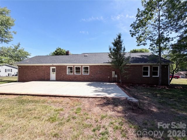 4395 Meadow Lane, Lincolnton, NC 28092