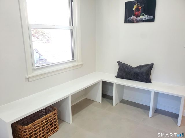 17 Woodlawn Avenue, Norwalk, CT 06854